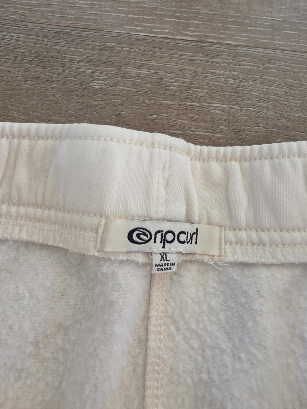 Rip Curl Melting Waves Fleece Short Size XL - Picture 3 of 6